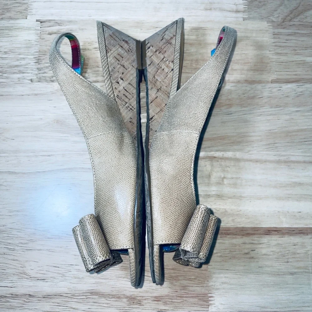 Anne Klein iFlex Natural Lizard Embossed Bow Cork Wedge Sandals Women's 8M
